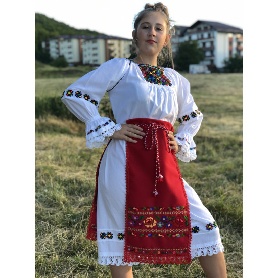 Aripi De Cer Costum Traditional