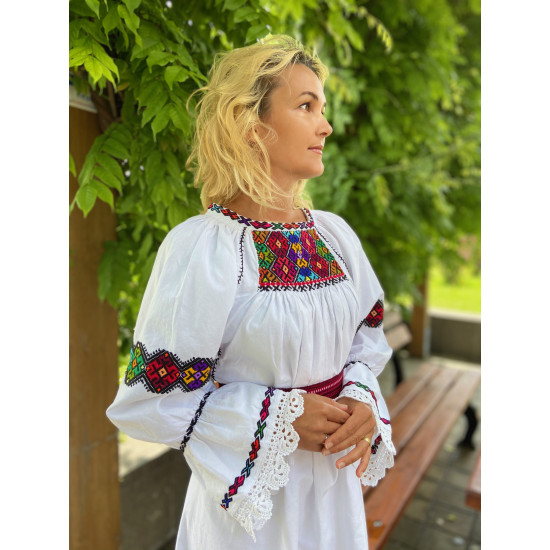 Rochie Traditionala Ciupag colorat de Maramures - Simboluri Dacice