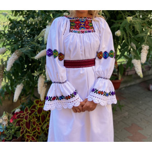 Rochie Traditionala Roata Culorilor - Simboluri Dacice