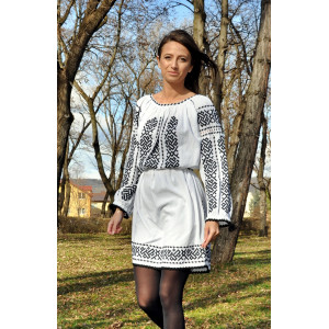 Rochie Traditionala Arta broderiei